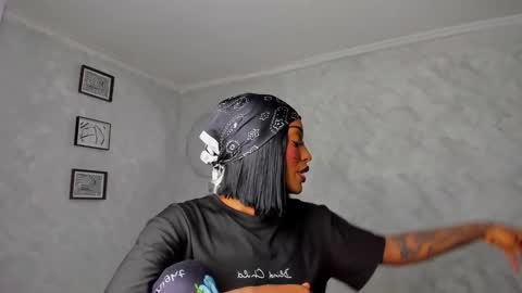 . online show from 12-16-25, 11:04