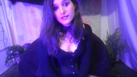Ellie online show from 01-18-25, 02:03