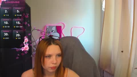 Snapshot of embervexen chatting on 02-04-26, 06:52 Ember online show from 02-04-26, 06:52