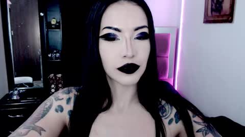 Emerald Black online show from 01-07-26, 06:49