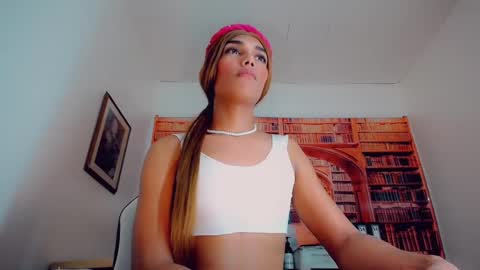 Emeli online show from 01-13-25, 05:44