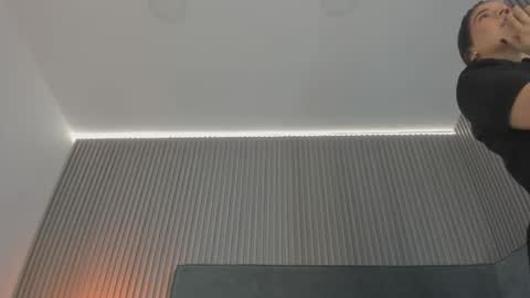 emelie_89 online show from 12-15-25, 11:47