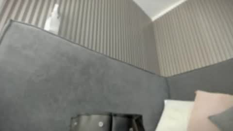 emelie_89 online show from 07-13-26, 12:19