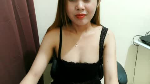 Snapshot of emely_18 chatting on 07-12-26, 01:18 emely_18 online show from 07-12-26, 01:18