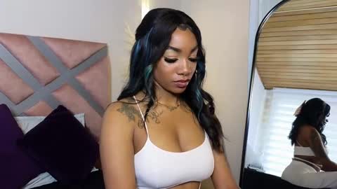 Snapshot of emely_brandon_ chatting on 03-06-25, 05:00 anyelii online show from 03-06-25, 05:00