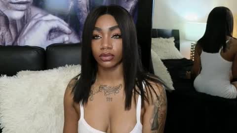 Snapshot of emely_brandon_ chatting on 09-13-25, 09:31 anyelii online show from 09-13-25, 09:31