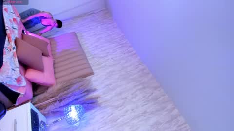 Emely Florence online show from 06-11-26, 12:32
