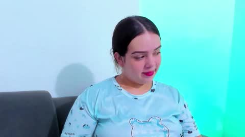 Snapshot of emely_pregnant1 chatting on 03-18-26, 05:32 Emy online show from 03-18-26, 05:32
