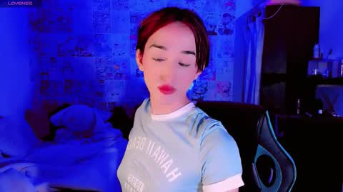 Emely Rous online show from 10-19-25, 10:16