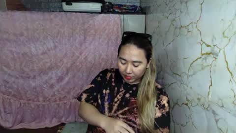 Snapshot of emely_slutxxx chatting on 07-18-26, 11:14 Emely online show from 07-18-26, 11:14