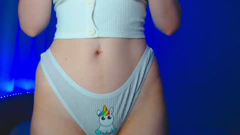 Snapshot of emelycrystal chatting on 07-09-26, 05:44 Emely online show from 07-09-26, 05:44