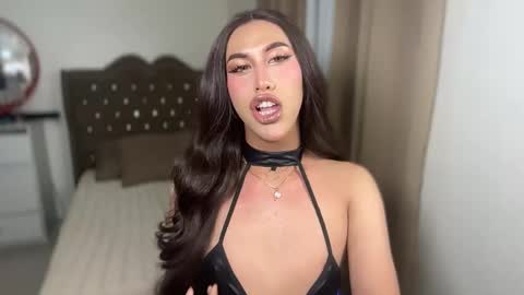 Snapshot of emelywest chatting on 03-03-26, 12:55 EMELY online show from 03-03-26, 12:55