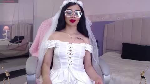 Danna online show from 10-21-25, 08:42