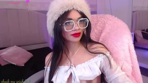 Danna online show from 12-20-25, 05:36