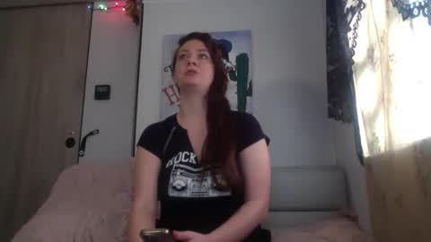 Snapshot of emerieskye chatting on 12-12-24, 04:10 EmerieSkye online show from 12-12-24, 04:10