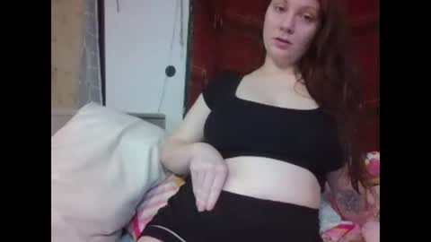 Snapshot of emerieskye chatting on 01-19-25, 05:15 EmerieSkye online show from 01-19-25, 05:15