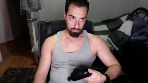 Snapshot of emgee88 chatting on 10-16-25, 12:11 emgee88 online show from 10-16-25, 12:11