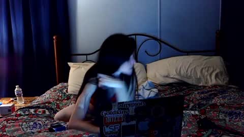 Emi dean online show from 09-27-25, 03:44