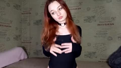 Snapshot of emi_less chatting on 10-17-25, 04:20 Emi online show from 10-17-25, 04:20