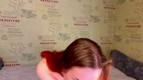 Snapshot of emi_less chatting on 07-21-26, 01:41 Emi online show from 07-21-26, 01:41