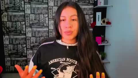 Emilia Gomez online show from 06-21-26, 02:30