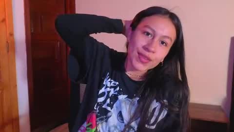 Emilia Gomez online show from 08-03-26, 02:21