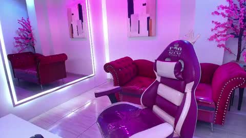 Emiily  online show from 04-16-26, 09:39