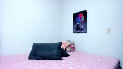 Emiily Carter online show from 04-22-26, 06:53