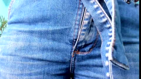 Emily online show from 02-03-25, 11:31