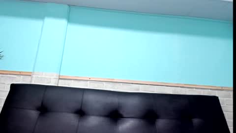 Emily online show from 02-05-25, 11:44