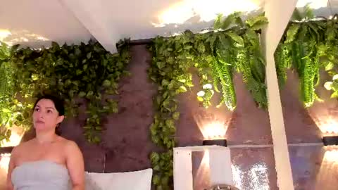 Snapshot of emiily_smile chatting on 07-28-26, 11:39 Emily online show from 07-28-26, 11:39
