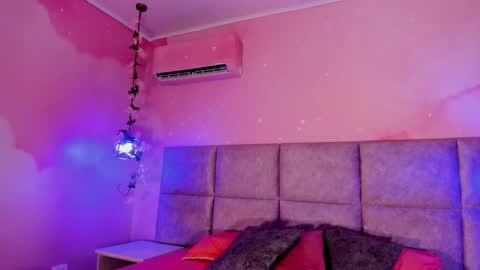Snapshot of emiilygrace_ chatting on 06-10-26, 11:42 Emiily Grace online show from 06-10-26, 11:42