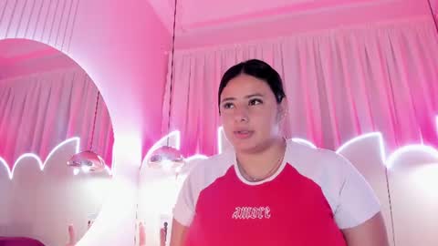 Snapshot of emiilygrace_ chatting on 06-13-26, 11:30 Emiily Grace online show from 06-13-26, 11:30