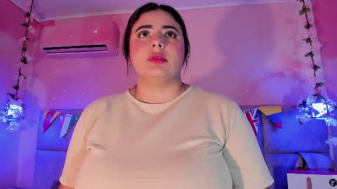 Snapshot of emiilygrace_ chatting on 07-13-26, 11:46 Emiily Grace online show from 07-13-26, 11:46