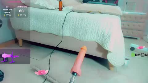 Snapshot of emiilysaenzz chatting on 10-23-25, 12:59 EmillySaenz online show from 10-23-25, 12:59