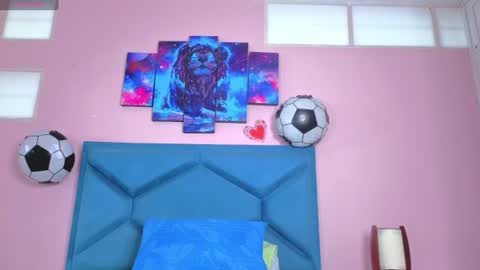 emiilysthone online show from 06-23-26, 12:25