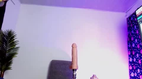 Snapshot of emiirose chatting on 02-07-26, 10:08 Emi Rose online show from 02-07-26, 10:08