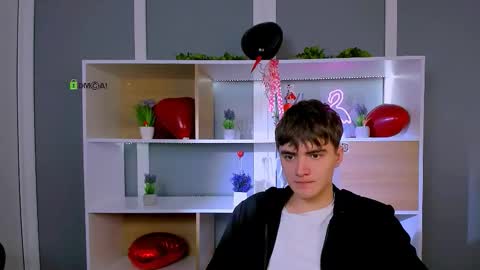 Snapshot of emil_lucky chatting on 02-14-26, 11:07 emil_lucky online show from 02-14-26, 11:07