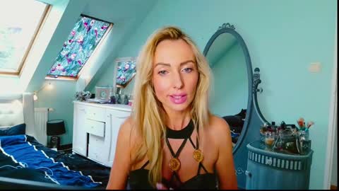 Emila online show from 02-05-25, 10:30