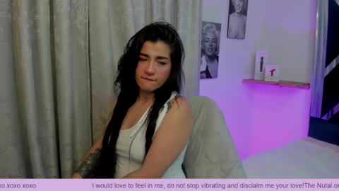 emilayton_ online show from 02-06-25, 03:37