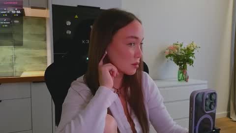 Emili online show from 02-23-26, 11:07