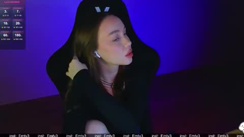 Emili online show from 03-06-26, 03:41