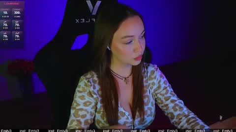 Emili online show from 03-09-26, 04:55