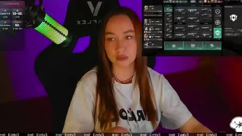 Emili online show from 04-01-26, 01:41