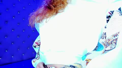 Snapshot of emili_rouse_ chatting on 10-12-25, 07:57 Emy online show from 10-12-25, 07:57