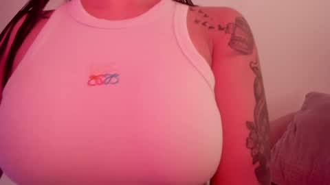 Emilia Big Boobs online show from 01-04-25, 04:22