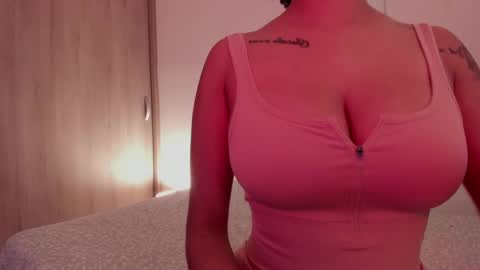 Emilia Big Boobs online show from 01-15-25, 10:13