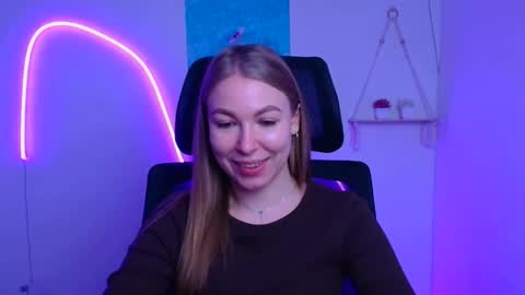 Emilia online show from 12-20-25, 06:42