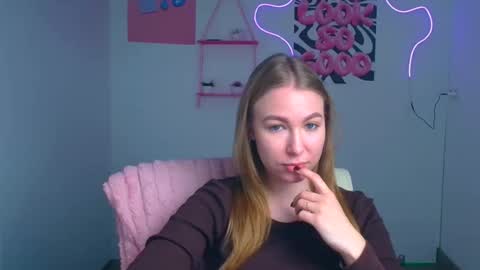 Emilia online show from 01-08-26, 06:26