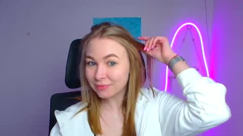 Emilia online show from 03-23-26, 06:28